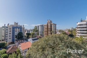 Cobertura à venda com 157m², 2 dormitórios, 1 suíte, 2 vagas, no bairro Tristeza em Porto Alegre