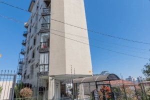 Cobertura à venda com 157m², 2 dormitórios, 1 suíte, 2 vagas, no bairro Tristeza em Porto Alegre