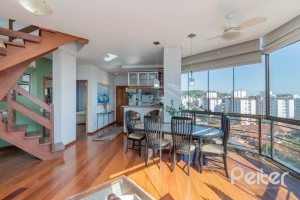 Cobertura à venda com 157m², 2 dormitórios, 1 suíte, 2 vagas, no bairro Tristeza em Porto Alegre