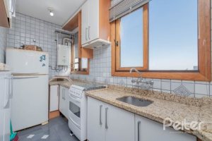 Cobertura à venda com 157m², 2 dormitórios, 1 suíte, 2 vagas, no bairro Tristeza em Porto Alegre