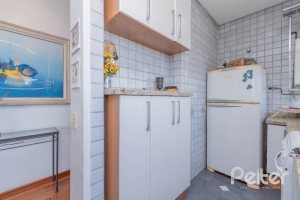 Cobertura à venda com 157m², 2 dormitórios, 1 suíte, 2 vagas, no bairro Tristeza em Porto Alegre