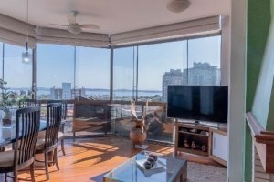 Cobertura à venda com 157m², 2 dormitórios, 1 suíte, 2 vagas, no bairro Tristeza em Porto Alegre