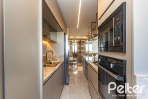Apartamento à venda com 94m², 3 dormitórios, 1 suíte, 2 vagas, no bairro Tristeza em PORTO ALEGRE