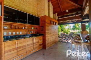 Casa em Condomínio à venda com 600m², 4 dormitórios, 4 suítes, 4 vagas, no bairro Terra Ville em PORTO ALEGRE