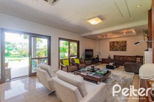 Casa em Condomínio à venda com 600m², 4 dormitórios, 4 suítes, 4 vagas, no bairro Terra Ville em PORTO ALEGRE