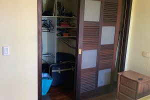 Casa à venda com 308m², 3 dormitórios, 1 suíte, 5 vagas, no bairro Cristal em Porto Alegre