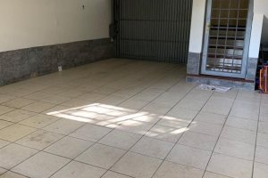 Casa à venda com 308m², 3 dormitórios, 1 suíte, 5 vagas, no bairro Cristal em Porto Alegre