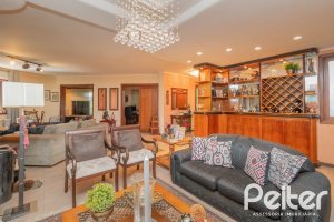 Casa em Condomínio à venda com 486m², 4 dormitórios, 3 suítes, 4 vagas, no bairro Cavalhada em PORTO ALEGRE