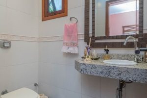 Casa em Condomínio à venda com 486m², 4 dormitórios, 3 suítes, 4 vagas, no bairro Cavalhada em PORTO ALEGRE