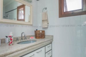 Casa em Condomínio à venda com 486m², 4 dormitórios, 3 suítes, 4 vagas, no bairro Cavalhada em PORTO ALEGRE