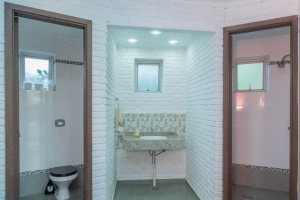 Casa em Condomínio à venda com 486m², 4 dormitórios, 3 suítes, 4 vagas, no bairro Cavalhada em PORTO ALEGRE
