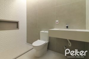 Casa em Condomínio à venda com 209m², 3 dormitórios, 3 suítes, 2 vagas, no bairro Ipanema em Porto Alegre