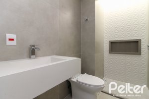 Casa em Condomínio à venda com 209m², 3 dormitórios, 3 suítes, 2 vagas, no bairro Ipanema em Porto Alegre