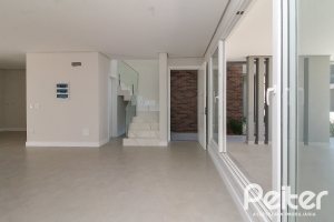 Casa em Condomínio à venda com 209m², 3 dormitórios, 3 suítes, 2 vagas, no bairro Ipanema em Porto Alegre