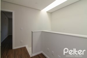 Casa em Condomínio à venda com 209m², 3 dormitórios, 3 suítes, 2 vagas, no bairro Ipanema em Porto Alegre