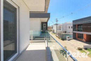 Casa em Condomínio à venda com 209m², 3 dormitórios, 3 suítes, 2 vagas, no bairro Ipanema em Porto Alegre