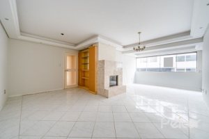 Apartamento à venda com 105m², 2 dormitórios, 1 suíte, 2 vagas, no bairro Cristal em Porto Alegre
