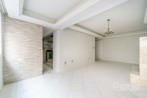 Apartamento à venda com 105m², 2 dormitórios, 1 suíte, 2 vagas, no bairro Cristal em Porto Alegre