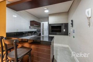 Apartamento à venda com 73m², 3 dormitórios, 1 suíte, 2 vagas, no bairro Tristeza em PORTO ALEGRE