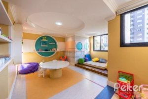 Apartamento à venda com 73m², 3 dormitórios, 1 suíte, 2 vagas, no bairro Tristeza em PORTO ALEGRE