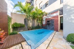 Apartamento à venda com 73m², 3 dormitórios, 1 suíte, 2 vagas, no bairro Tristeza em PORTO ALEGRE