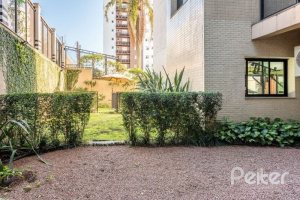 Apartamento à venda com 73m², 3 dormitórios, 1 suíte, 2 vagas, no bairro Tristeza em PORTO ALEGRE