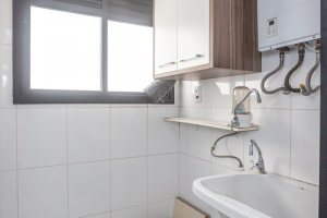 Apartamento à venda com 73m², 3 dormitórios, 1 suíte, 2 vagas, no bairro Tristeza em PORTO ALEGRE