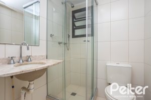 Apartamento à venda com 73m², 3 dormitórios, 1 suíte, 2 vagas, no bairro Tristeza em PORTO ALEGRE