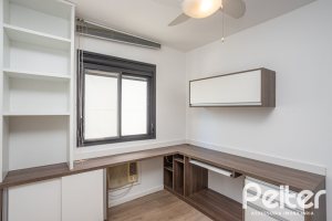 Apartamento à venda com 73m², 3 dormitórios, 1 suíte, 2 vagas, no bairro Tristeza em PORTO ALEGRE