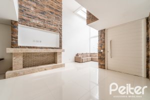Casa em Condomínio à venda com 294m², 5 dormitórios, 5 suítes, 4 vagas, no bairro Terra Ville em PORTO ALEGRE