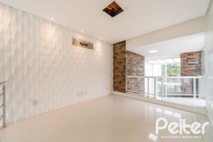 Casa em Condomínio à venda com 294m², 5 dormitórios, 5 suítes, 4 vagas, no bairro Terra Ville em PORTO ALEGRE