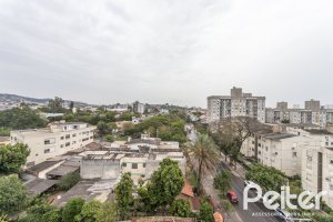Apartamento à venda com 65m², 2 dormitórios, 1 suíte, 1 vaga, no bairro Tristeza em Porto Alegre