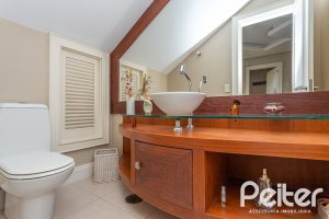 Casa em Condomínio à venda com 615m², 4 dormitórios, 4 suítes, 6 vagas, no bairro Terra Ville em PORTO ALEGRE