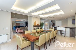 Casa em Condomínio à venda com 615m², 4 dormitórios, 4 suítes, 6 vagas, no bairro Terra Ville em PORTO ALEGRE