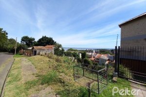 Terreno à venda com 476m², no bairro Sétimo Céu em Porto Alegre