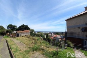 Terreno à venda com 476m², no bairro Sétimo Céu em Porto Alegre