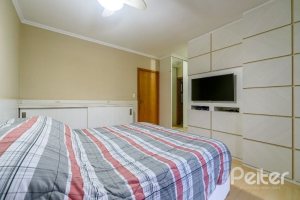 Casa em Condomínio à venda com 170m², 3 dormitórios, 1 suíte, 2 vagas, no bairro Jardim Isabel em Porto Alegre