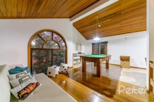 Casa em Condomínio à venda com 170m², 3 dormitórios, 1 suíte, 2 vagas, no bairro Jardim Isabel em Porto Alegre