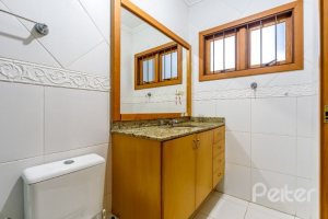 Casa em Condomínio à venda com 170m², 3 dormitórios, 1 suíte, 2 vagas, no bairro Jardim Isabel em Porto Alegre