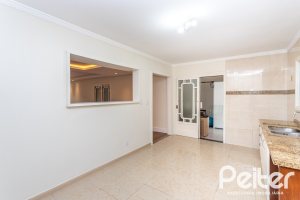 Casa à venda com 379m², 3 dormitórios, 2 suítes, 3 vagas, no bairro Ipanema em Porto Alegre