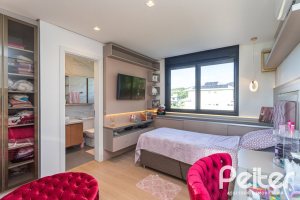 Casa em Condomínio à venda com 344m², 4 dormitórios, 4 suítes, 4 vagas, no bairro Alphaville em PORTO ALEGRE