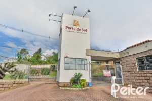 Casa em Condomínio à venda com 150m², 4 dormitórios, 1 suíte, 2 vagas, no bairro Ipanema em PORTO ALEGRE