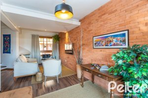 Casa em Condomínio à venda com 150m², 3 dormitórios, 1 suíte, 1 vaga, no bairro Ipanema em Porto Alegre