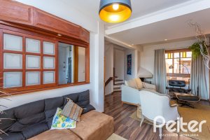 Casa em Condomínio à venda com 150m², 3 dormitórios, 1 suíte, 1 vaga, no bairro Ipanema em Porto Alegre