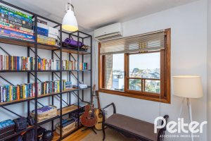 Casa em Condomínio à venda com 150m², 3 dormitórios, 1 suíte, 1 vaga, no bairro Ipanema em Porto Alegre