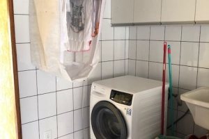 Casa à venda com 208m², 3 dormitórios, 1 suíte, 2 vagas, no bairro Espírito Santo em Porto Alegre