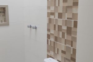 Casa à venda com 88m², 3 dormitórios, 2 suítes, 1 vaga, no bairro Guarujá em Porto Alegre