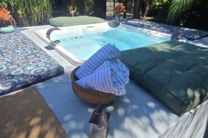 Casa à venda com 370m², 4 dormitórios, 2 suítes, 5 vagas, no bairro Vila Assunção em Porto Alegre