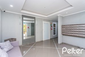 Apartamento à venda com 53m², 1 dormitório, 1 suíte, 1 vaga, no bairro Cristal em PORTO ALEGRE