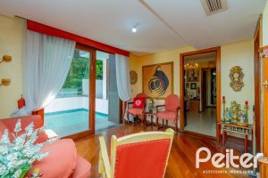 Cobertura à venda com 341m², 3 dormitórios, 1 suíte, 2 vagas, no bairro Menino Deus em Porto Alegre